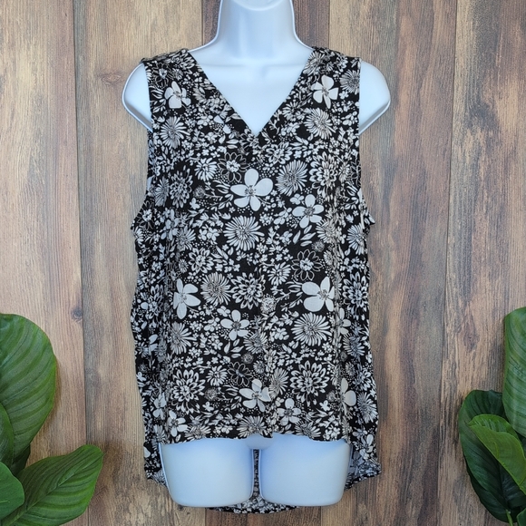 Sonoma Tops - Sonoma Black and White Floral V Neck Tank Top Blouse L               W211